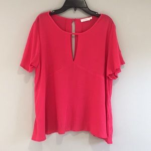 NWOT Nordstrom| Lush flutter sleeve Bright Pink Keyhole blouse